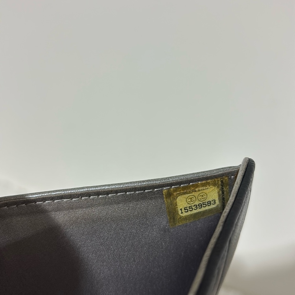 Chanel Authentic Large Black Leather Wallet Camellia Flowers - Picture 5 of 16